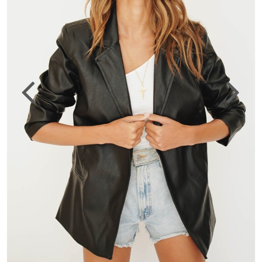 Verge Girl Black leather 90s jacket NWT